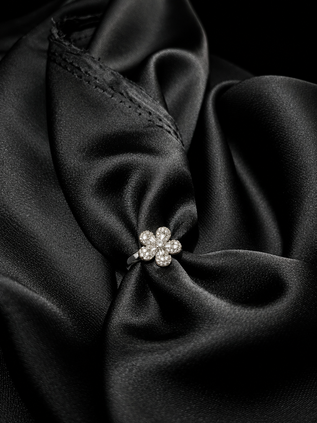 Silver Crystal Flower Ring