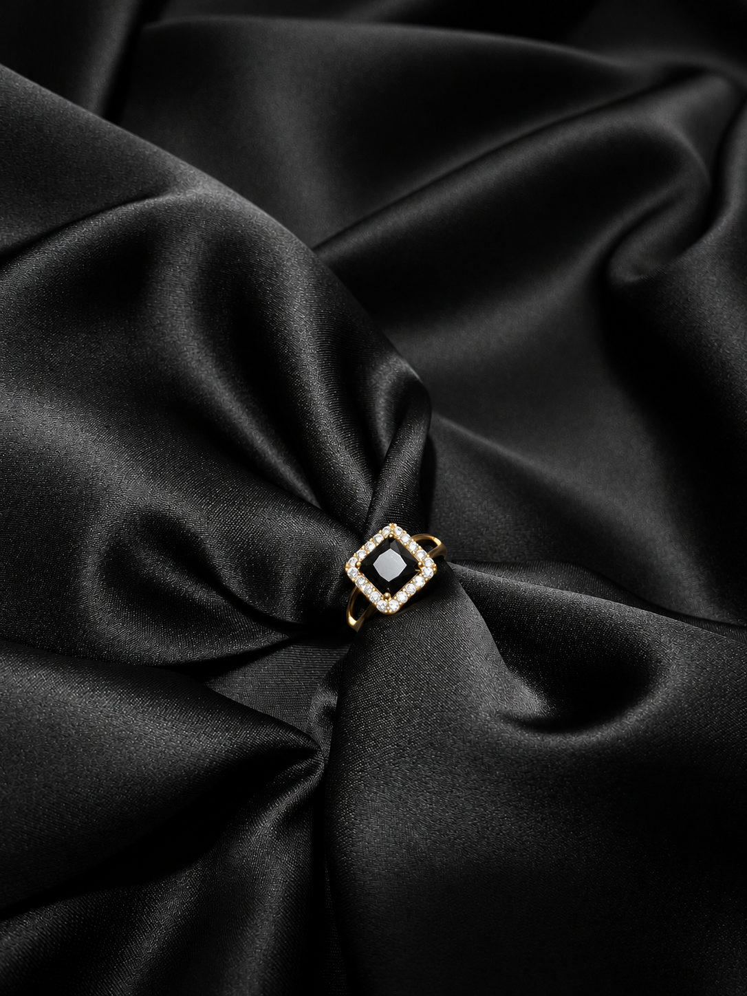Golden Black Square Crystal Halo Ring